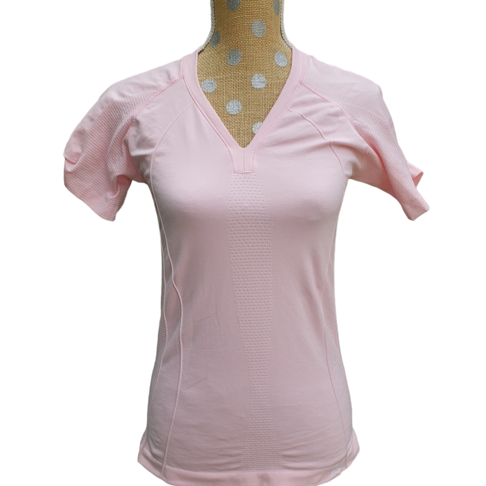 Marika seamless pink tshirt medium NWOT